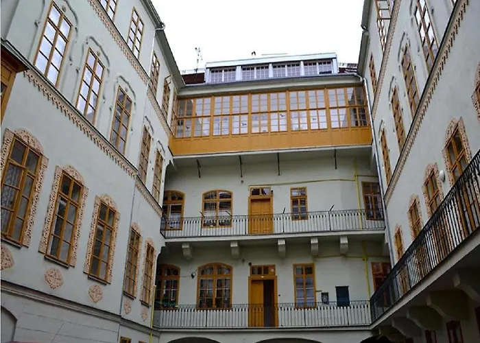 Ruterra Apartment Charles Bridge